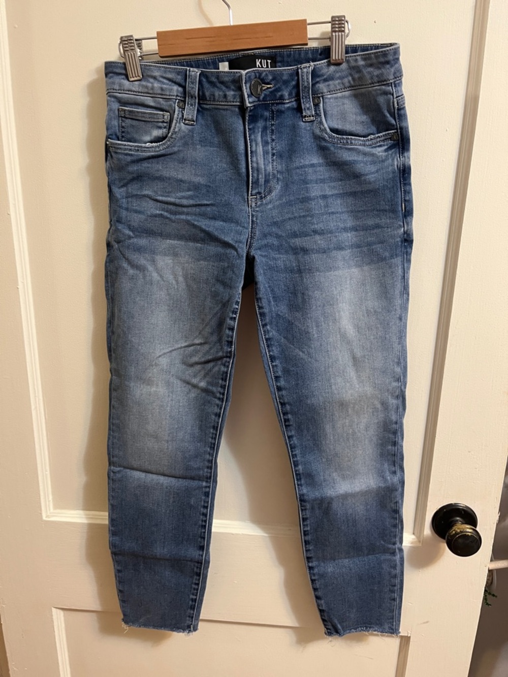 Kut from the Kloth Light Wash Ankle Jeans